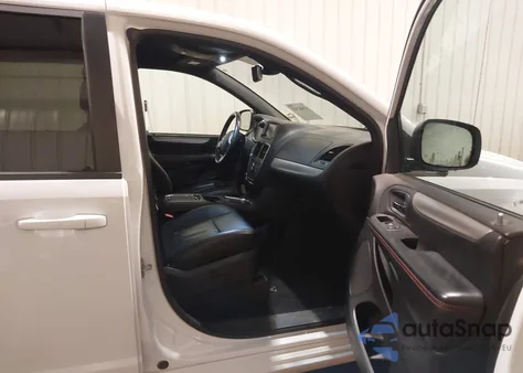 2019 Dodge Grand Caravan Gt from USA, damaged, VIN 2C4RDGEG5KR647769